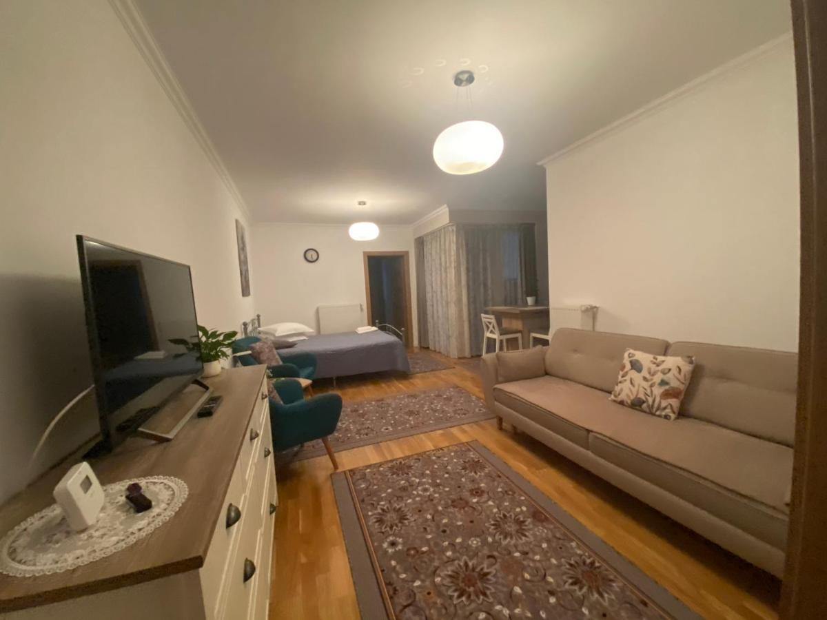 Lunafan Apartment Cluj-Napoca Esterno foto