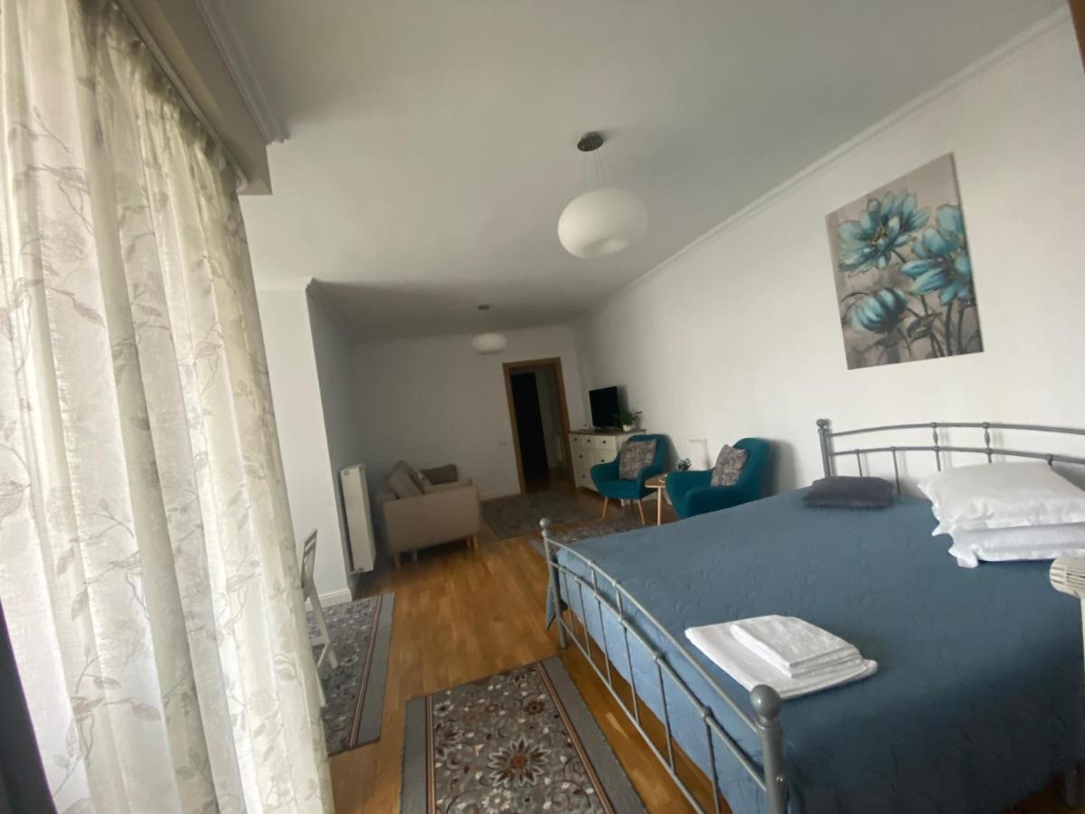 Lunafan Apartment Cluj-Napoca Esterno foto